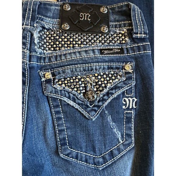 Miss Me Jeans Sz 27 Boot Rhinestone Belt Sparkle Flap Pocket Lo Rise Medium Wash - Picture 2 of 10